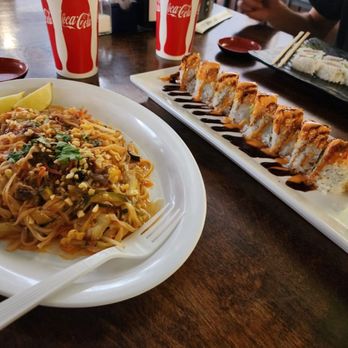Omoide Sushi & Noodle - Pad Thai - Sushi Bars Near Me - Phoenix, Arizona Omoide Sushi & Noodle - Pad Thai - Sushi Bars Near Me - Phoenix, Arizona
