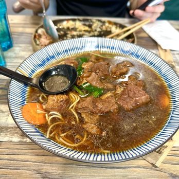 Luyixian - Beef brisket noodle - Shanghainese Near Me - Alhambra, California