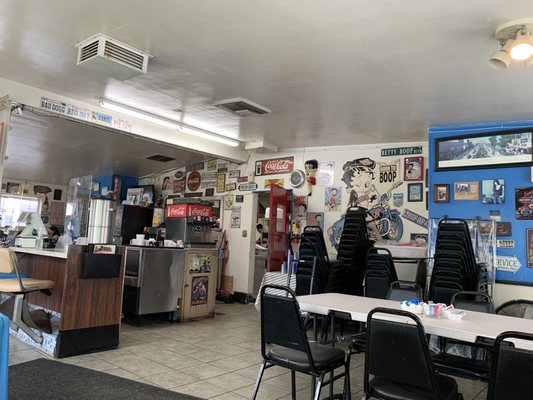 Lisa's Coffee Shop by null