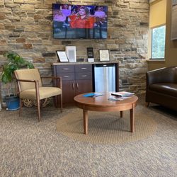 Oak Park Dental - Waiting area
