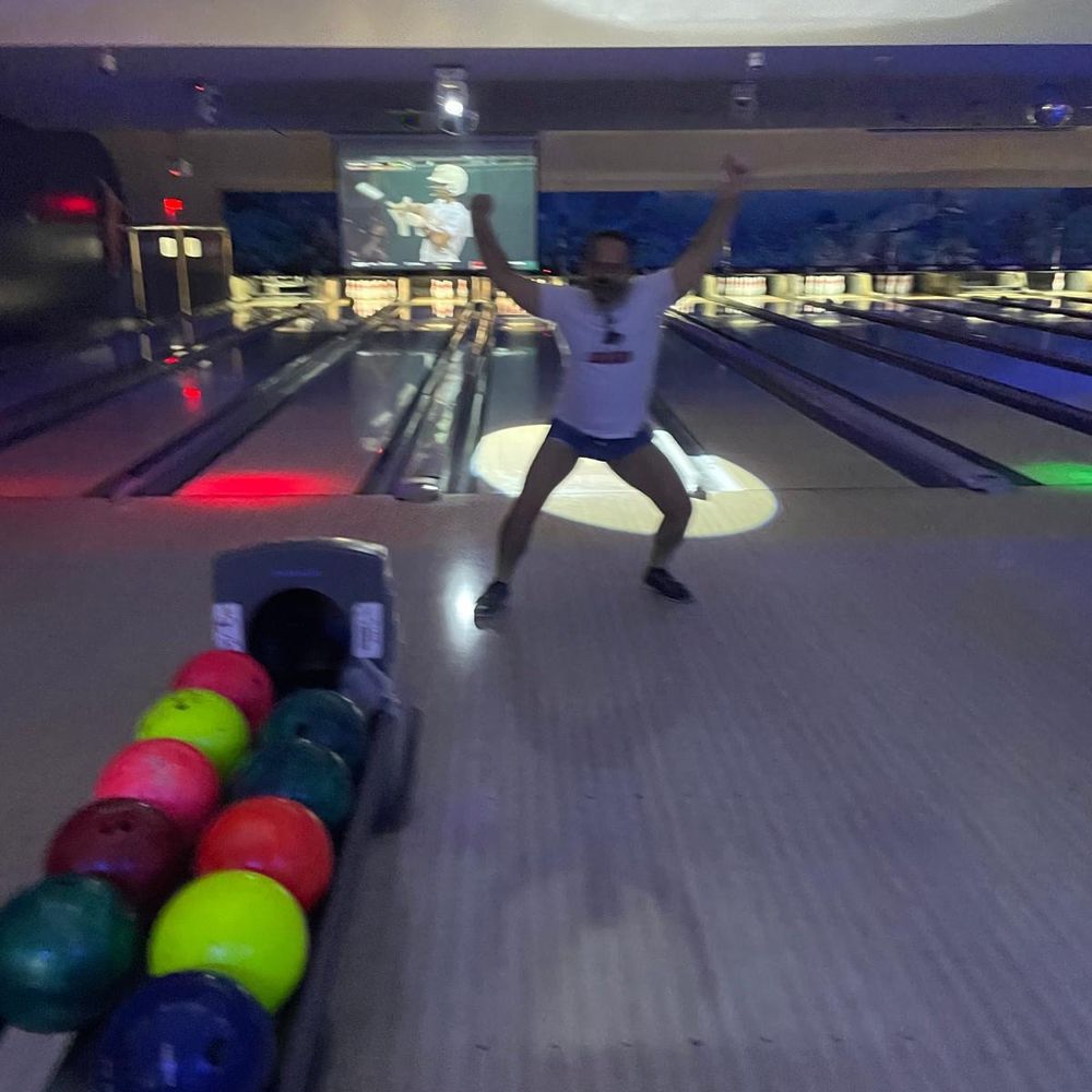 Bird Bowl - My bff - Bowling Near Me - Miami, Florida