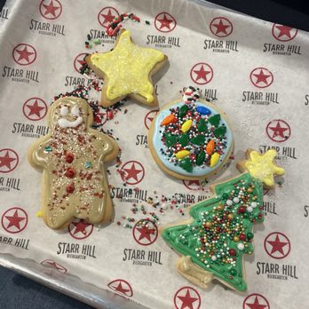 Starr Hill Brewpub - Cookie decorating - Brewpubs Near Me - Tysons, Virginia