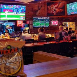 Texas Roadhouse - Sports! Complimentary bags of Hines roasted peanuts in shell. Rocktober is rockin!