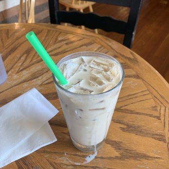 Main St Bistro & Coffee - chai breve - Coffee & Tea Near Me - Silverton, Oregon Main St Bistro & Coffee - chai breve - Coffee & Tea Near Me - Silverton, Oregon