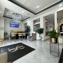 Sugarpolish Nail Bar - Lobby