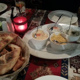 bread and dips