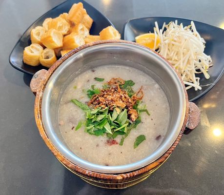 Canton Restaurant - Cháo Cá Chợ Cũ by null