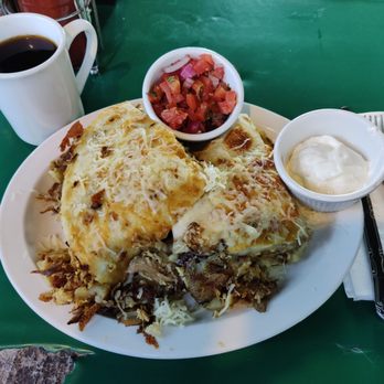 Avenue Grill - Carnitas quesadilla - American Near Me - Lodi, California Avenue Grill - Carnitas quesadilla - American Near Me - Lodi, California