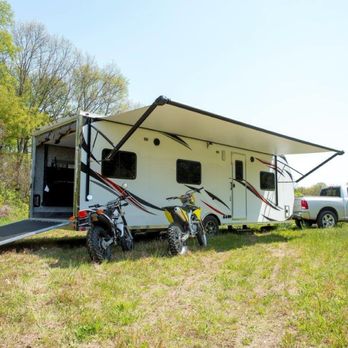Toppers & Trailers Plus - Trailer Dealers Near Me - Mankato, Minnesota Toppers & Trailers Plus - Trailer Dealers Near Me - Mankato, Minnesota