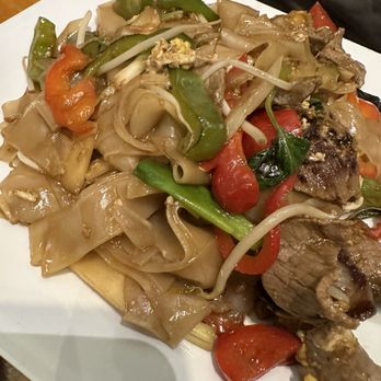 Viet Thai Cafe - Drunken Noodles - Thai Near Me - Orlando, Florida Viet Thai Cafe - Drunken Noodles - Thai Near Me - Orlando, Florida