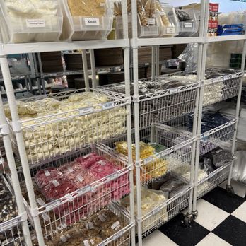 Classic Cake Decorations - Bakeries Near Me - Westminster, California Classic Cake Decorations - Bakeries Near Me - Westminster, California