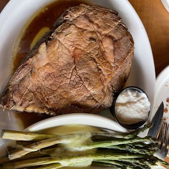 Lucky's Steakhouse - Steakhouses Near Me - Okemos, Michigan