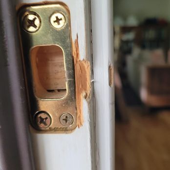 Mayzlin Relocation - ANOTHER door lock broken - Movers Near Me - Charlotte, North Carolina Mayzlin Relocation - ANOTHER door lock broken - Movers Near Me - Charlotte, North Carolina
