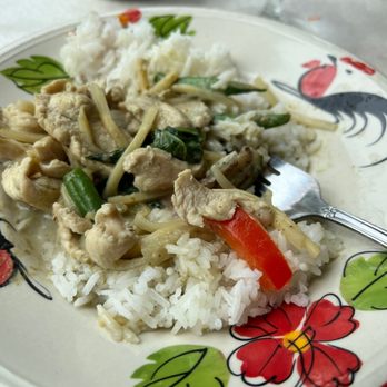 Siriwan 4 Sectors Thai - Green Curry? oh please amazing! - Thai Near Me - Germantown, Maryland Siriwan 4 Sectors Thai - Green Curry? oh please amazing! - Thai Near Me - Germantown, Maryland