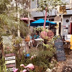 Old Florida Cafe - Outdoor seating