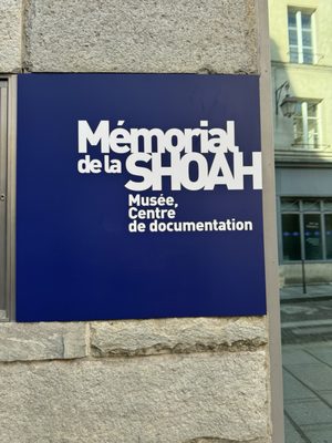 Mémorial De La Shoah by null