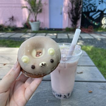 Omg Squee - lemon butter mochi donut + strawberry rose milk - Desserts Near Me - Austin, Texas Omg Squee - lemon butter mochi donut + strawberry rose milk - Desserts Near Me - Austin, Texas