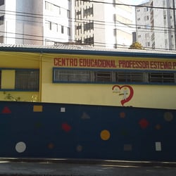 Centro Educacional Professor Estêvão Pinto - Instituição filantrópica, atende crianças de 1 até 5 anos e 6 meses