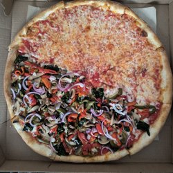 Essex Pizzeria - Half plain half veggie pizza.