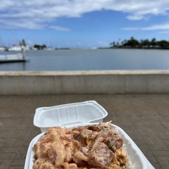 Ono Seafood - Seafood Near Me - Honolulu, Hawaii
