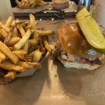 Smokehaus - Brisket sandwich - Smokehouse Near Me - Amherst, New Hampshire Smokehaus - Brisket sandwich - Smokehouse Near Me - Amherst, New Hampshire