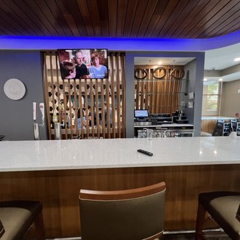 SpringHill Suites by Marriott Orangeburg - Bar - Hotels Near Me - Orangeburg, South Carolina SpringHill Suites by Marriott Orangeburg - Bar - Hotels Near Me - Orangeburg, South Carolina