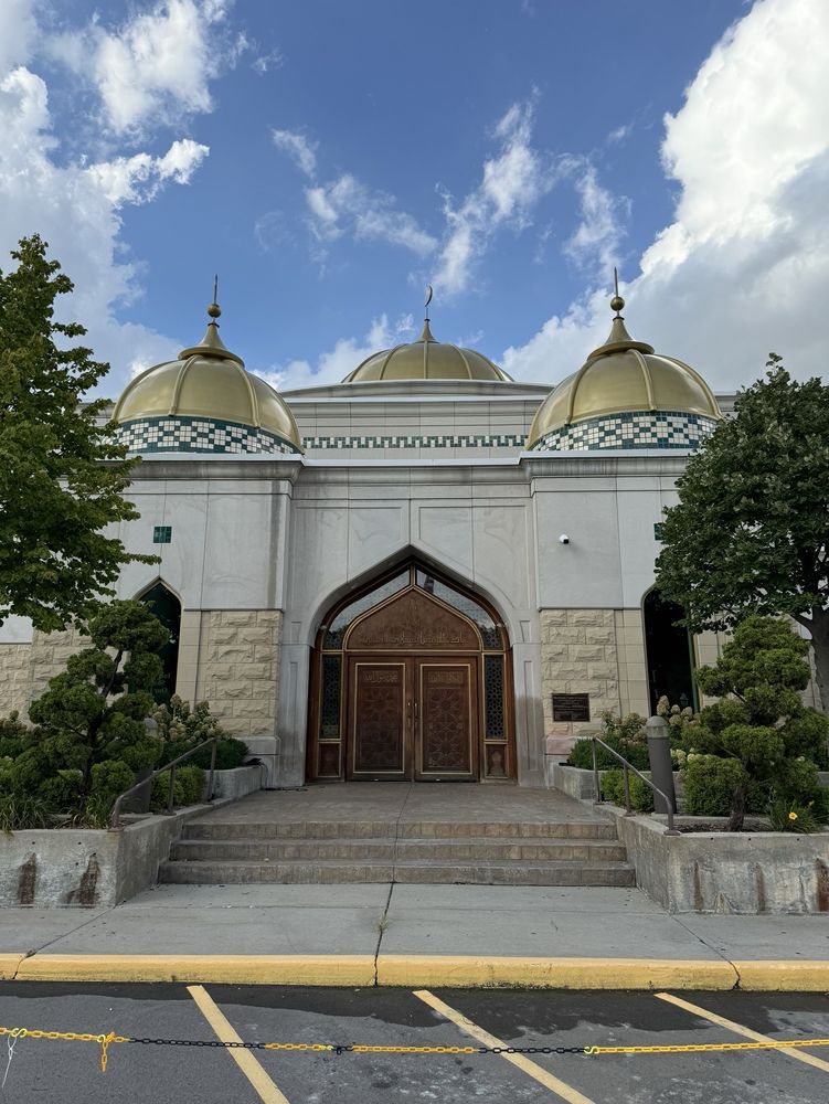 Social spots from Islamic Center of America