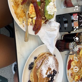 Broken Yolk Cafe - Omelet, Avacado toast, blueberry pancakes - Breakfast & Brunch Near Me - Irvine, California Broken Yolk Cafe - Omelet, Avacado toast, blueberry pancakes - Breakfast & Brunch Near Me - Irvine, California