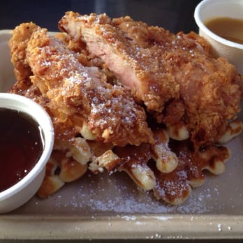 Foodie Call - Chicken 'n Waffles - Food Trucks Near Me Foodie Call - Chicken 'n Waffles - Food Trucks Near Me