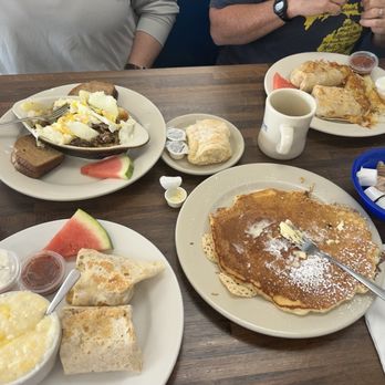 Mamas Kitchen - Breakfast at its finest - Breakfast & Brunch Near Me - Tampa, Florida