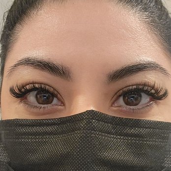 Lash Glow - Pasadena - Here is a better picture. Hybrid, cat eyes, longest lash #13. This is the next day. - Eyelash Service Near Me - Pasadena, California