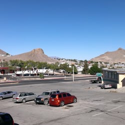 Economy Inn - The view from the second floor.