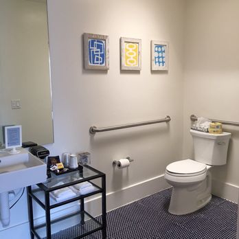 Beck's Motor Lodge - Handicap-friendly bathroom - Hotels Near Me - San Francisco, California Beck's Motor Lodge - Handicap-friendly bathroom - Hotels Near Me - San Francisco, California