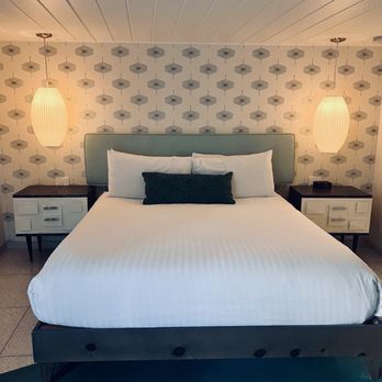 Del Marcos Hotel - Hotels Near Me - Palm Springs, California