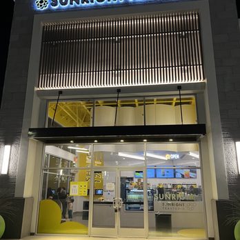 Sunright Tea Studio - Eastvale - Front of store - Bubble Tea Near Me - Eastvale, California