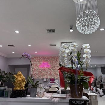 Sugar Nails & Lashes - Beautiful reception - Nail Salons Near Me - Orange, California Sugar Nails & Lashes - Beautiful reception - Nail Salons Near Me - Orange, California