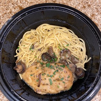 Chez Henry's - Chicken Marsala with spaghetti - New American Near Me - Delray Beach, Florida Chez Henry's - Chicken Marsala with spaghetti - New American Near Me - Delray Beach, Florida