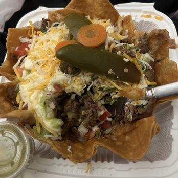 Efren's Deli - Taco Salad - Mexican Near Me - Oceano, California