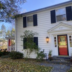 VacationHouse - Front of house