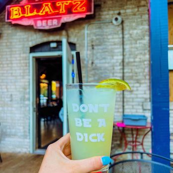 Ohio Tavern - Dive Bars Near Me - Madison, Wisconsin