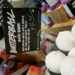 Butterball bath bomb
