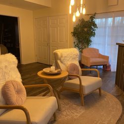 Breathe Massage Therapy - Waiting area