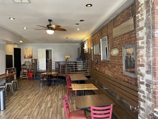 Howdy ATL biscuit cafe by null