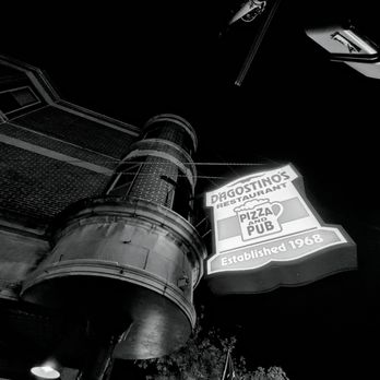 D'Agostino's Pizza & Pub - Dag's at night, looking up - Pizza Near Me - Chicago, Illinois