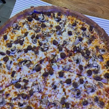 Grand Slam Pizza - Large Hamburg and mushroom pizza - Pizza Near Me - Manchester, New Hampshire Grand Slam Pizza - Large Hamburg and mushroom pizza - Pizza Near Me - Manchester, New Hampshire