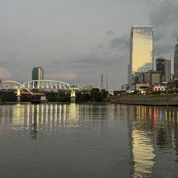 Pontoon Saloon - Boat Tours Near Me - Nashville, Tennessee Pontoon Saloon - Boat Tours Near Me - Nashville, Tennessee