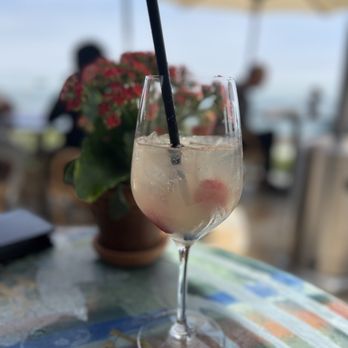 Geoffrey's Malibu - Summer berry sangria - Seafood Near Me - Malibu, California