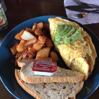 Picazo Cafe - Veggie Omelet - Delis Near Me - Sonoma, California Picazo Cafe - Veggie Omelet - Delis Near Me - Sonoma, California