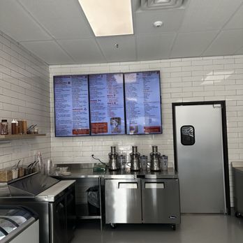 The Blend Smoothies - Juice Bars & Smoothies Near Me - Winchester, California