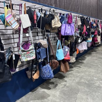 2W Thrift - Used, Vintage & Consignment Near Me - Atlanta, Georgia 2W Thrift - Used, Vintage & Consignment Near Me - Atlanta, Georgia